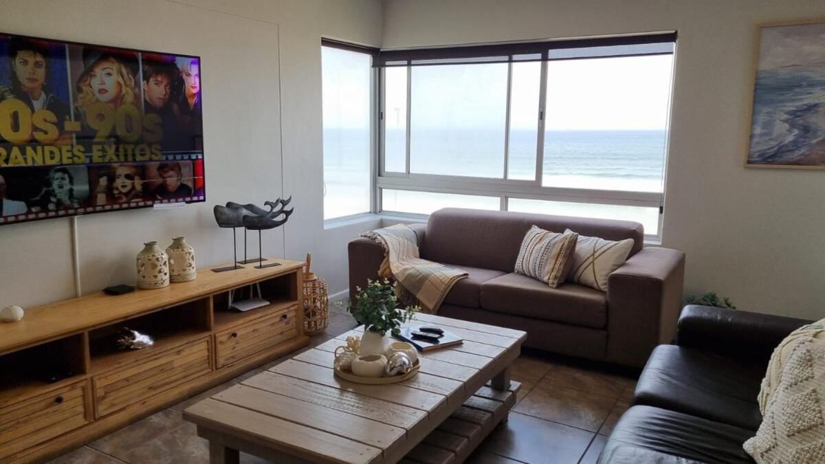 Beachfront With Amazing Views On Kite Surfing