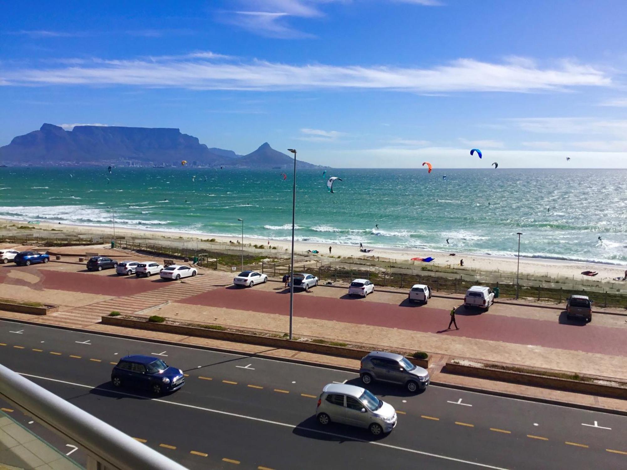 Beachfront With Amazing Views On Kite Surfing